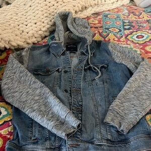 mens Hollister distressed jean jacket XL
